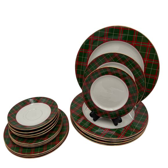 Vintage Dinner Plates (4) Tartan Plaid by Royal Doulton Set of 4 - Picture 7 of 12
